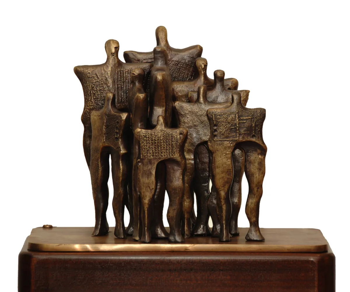 Bronze B15, 2009–2010. Bronze. Bronze of a crowd of standing figures of different heights, on a wooden base.